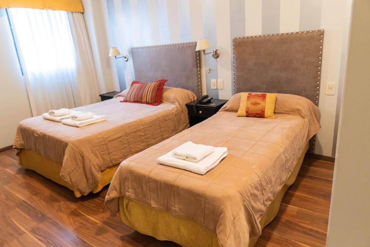 Hotel Embajador San Miguel de Tucumán Dış mekan fotoğraf