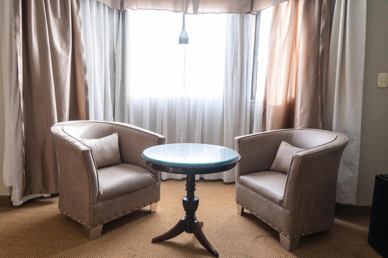 Hotel Embajador San Miguel de Tucumán Dış mekan fotoğraf