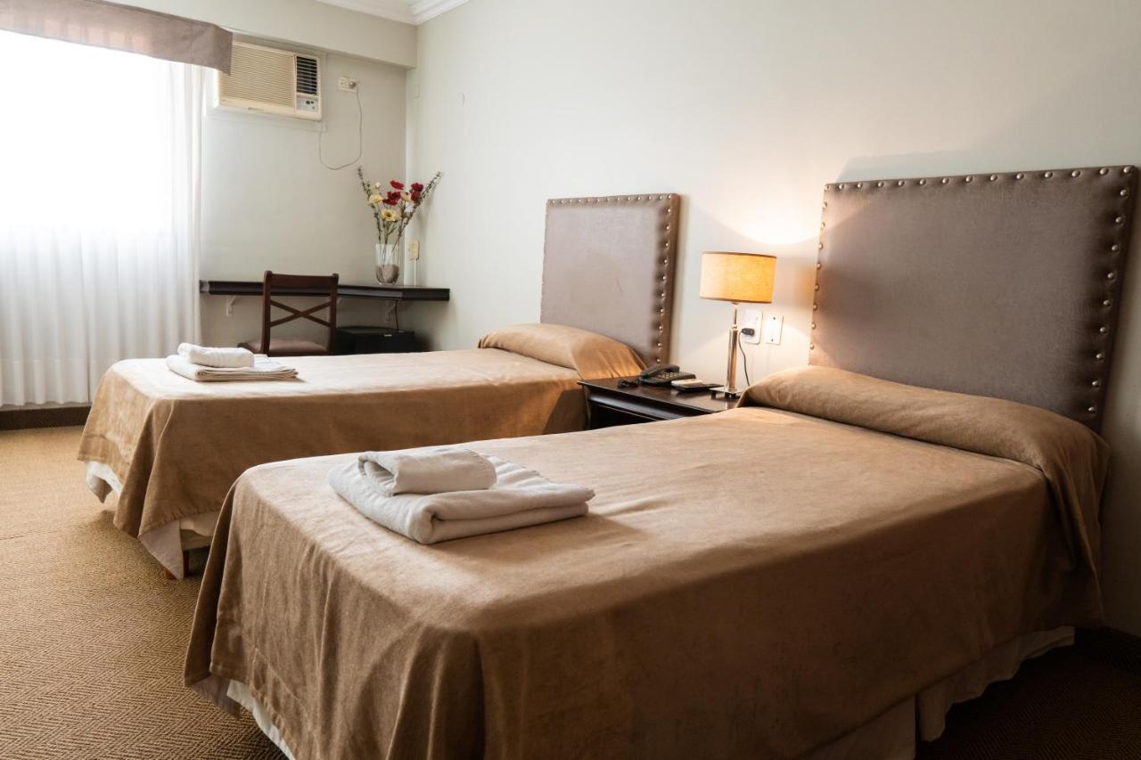 Hotel Embajador San Miguel de Tucumán Dış mekan fotoğraf