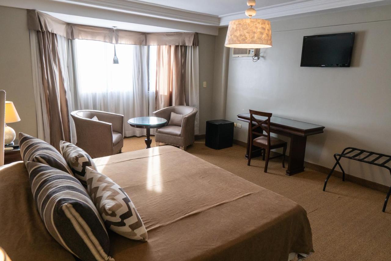 Hotel Embajador San Miguel de Tucumán Dış mekan fotoğraf
